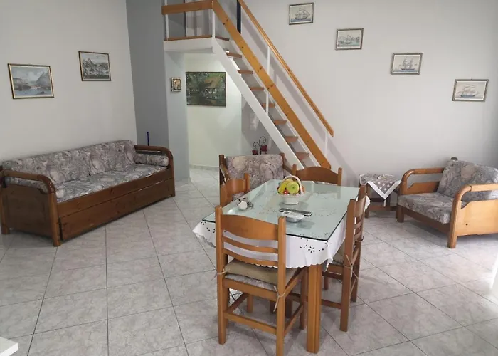 Panos & Antzy Apartments