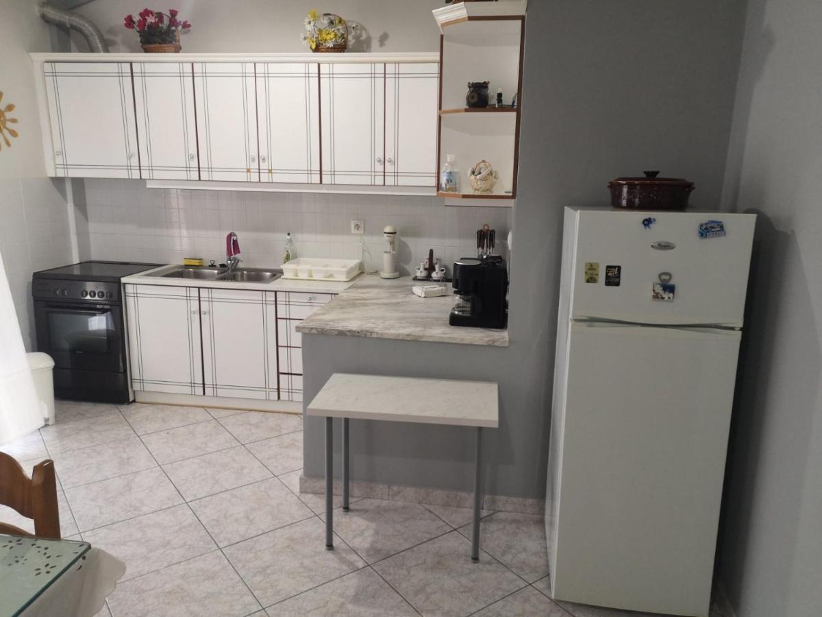 Panos & Antzy Apartment *